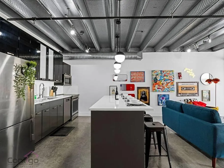 에드먼턴 Urban Pop Loft, Near Ice District, Ug Parking 아파트 0*,