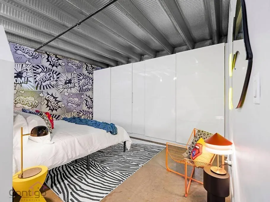 에드먼턴 Urban Pop Loft, Near Ice District, Ug Parking 아파트
