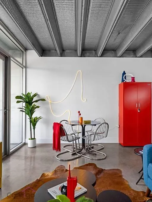 شقة Urban Pop Loft, Near Ice District, Ug Parking إيدمونتون كندا