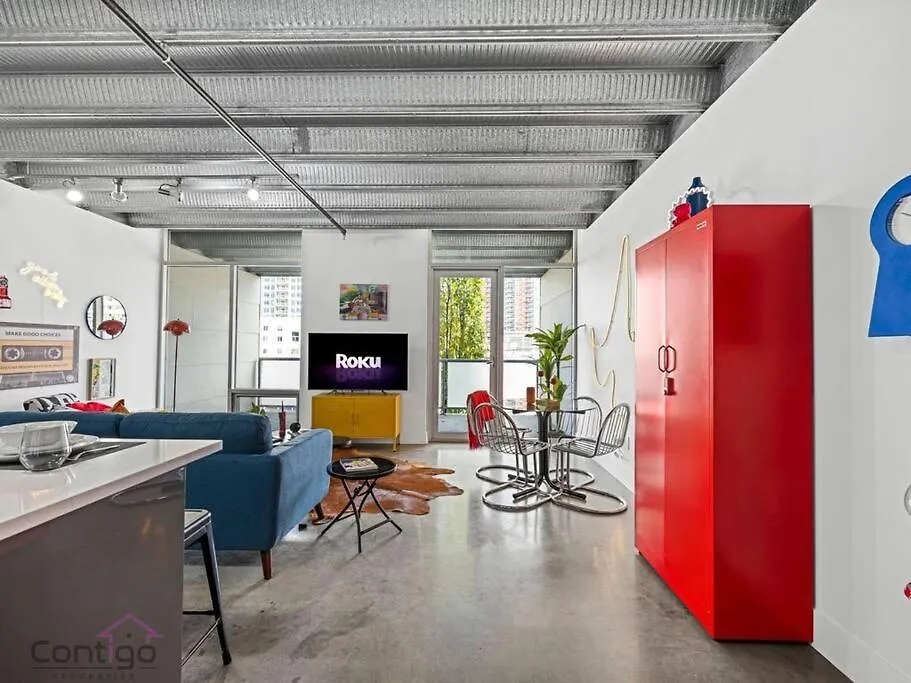 شقة Urban Pop Loft, Near Ice District, Ug Parking إيدمونتون
